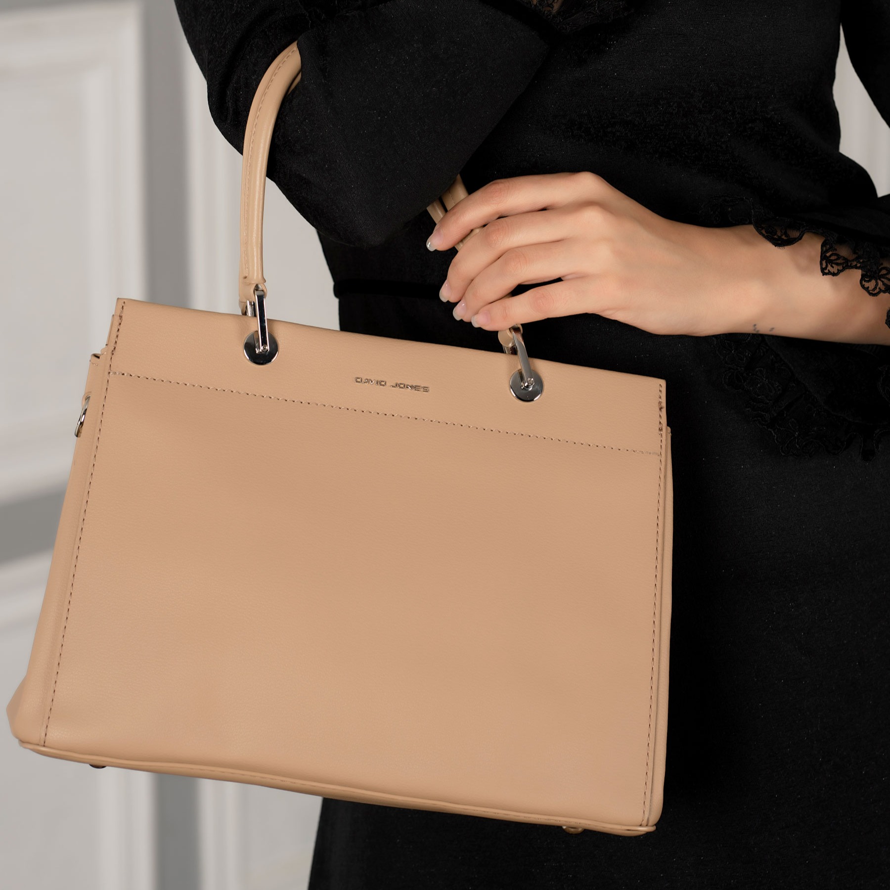 David Jones CM6433