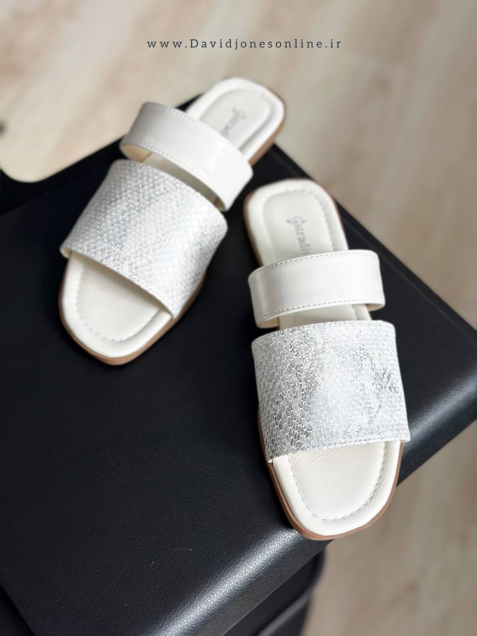 Stradivarius Sandal - SWh45