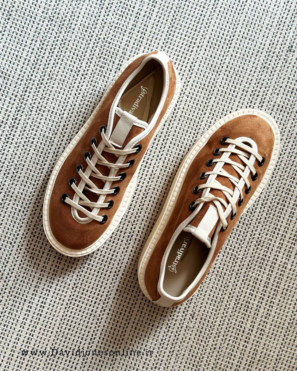 Stradivarius Sneakers - SKC33
