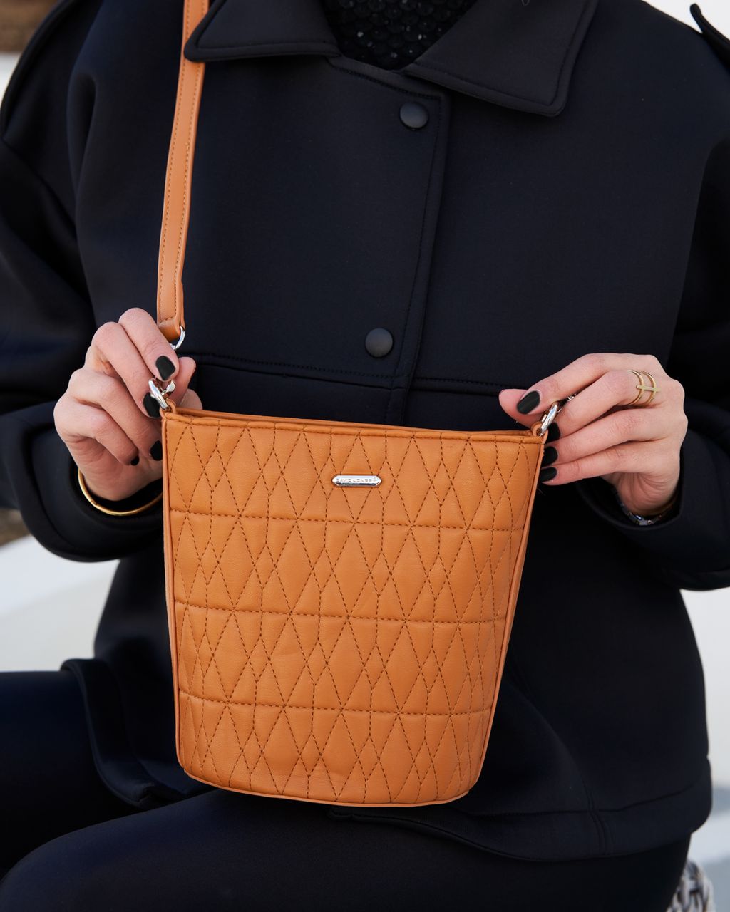  David Jones CM6282